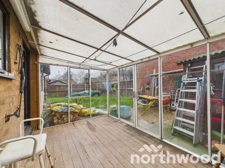 2 bedroom Bungalow for sale in Eggringe, Singleton, Ashford, TN23