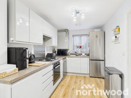 3 bedroom Terraced House for sale in Lodge Close, Singleton, Ashford, TN23