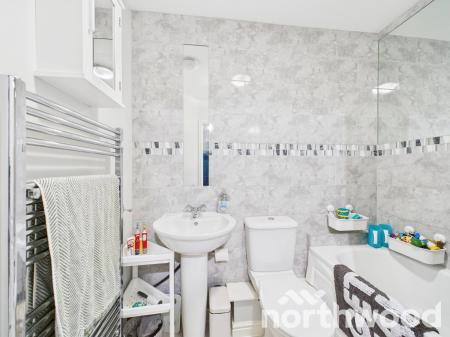 3 bedroom Terraced House for sale in Lodge Close, Singleton, Ashford, TN23