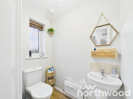 3 bedroom Terraced House for sale in Lodge Close, Singleton, Ashford, TN23