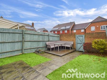 3 bedroom Terraced House for sale in Lodge Close, Singleton, Ashford, TN23