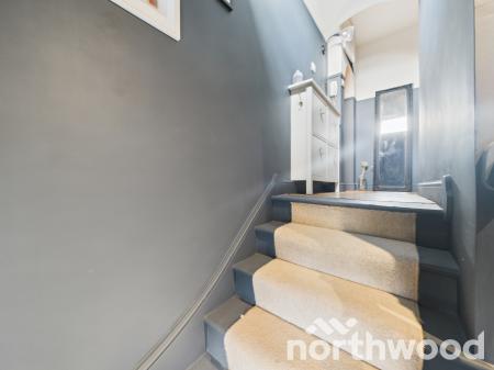 2 bedroom Flat for sale in Grove Flats, Pluckley, TN27