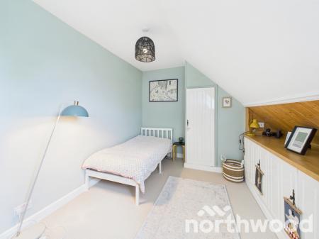 2 bedroom Flat for sale in Grove Flats, Pluckley, TN27