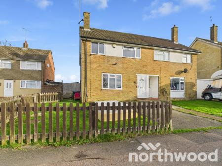 3 bedroom Semi-detached house for sale in Noakes Meadow, South Ashford, Ashford, TN23