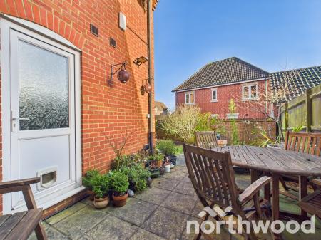 3 bedroom Semi-detached house for sale in Deyley Way, Singleton, Ashford, TN23