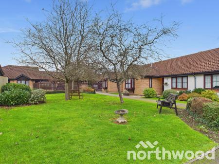 2 bedroom Bungalow for sale in Meridian Court, Singleton, Ashford, TN23