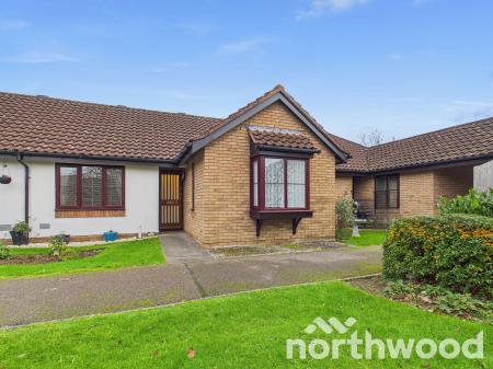 2 bedroom Bungalow for sale in Meridian Court, Singleton, Ashford, TN23