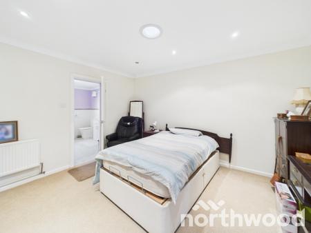 3 bedroom Bungalow for sale in Coast Drive, Romney Marsh, Lydd On Sea, TN29