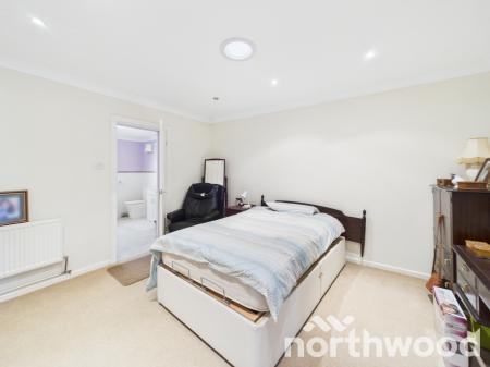 3 bedroom Bungalow for sale in Coast Drive, Romney Marsh, Lydd On Sea, TN29