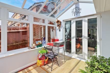 3 bedroom Detached house to let in Albert Reed Gardens, Tovil, Maidstone, ME15