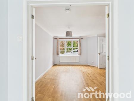 3 bedroom Detached house to let in Albert Reed Gardens, Tovil, Maidstone, ME15