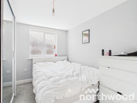 2 bedroom Flat for sale in Richard Hillary Close, South Willesborough, Ashford, TN24