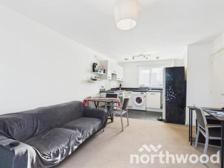 1 bedroom Flat for sale in Sir Henry Brackenbury Road, Repton Park, Ashford, TN23