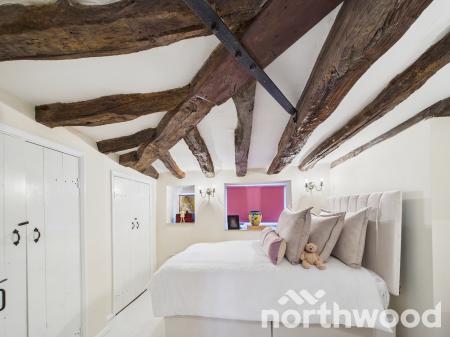 3 bedroom Character Property for sale in 1 Coronation Square, Romney Marsh, Lydd, TN29