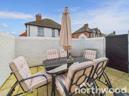 3 bedroom Character Property for sale in 1 Coronation Square, Romney Marsh, Lydd, TN29