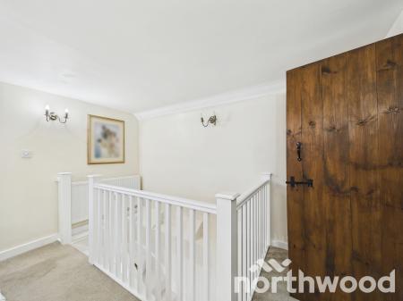 3 bedroom Character Property for sale in 1 Coronation Square, Romney Marsh, Lydd, TN29