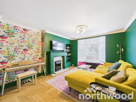 3 bedroom Terraced House for sale in Lower Queens Road, Town Centre, Ashford, TN24