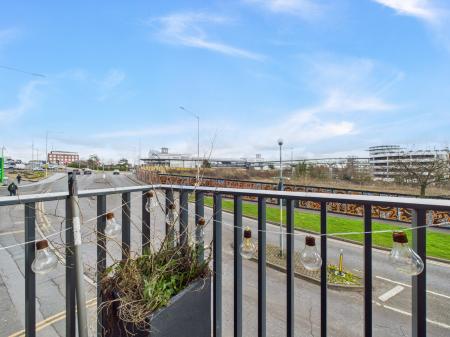 2 bedroom Flat for sale in George Street, Victoria Point, Ashford, TN23