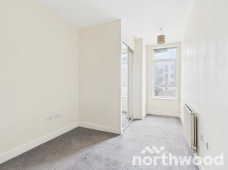 2 bedroom Flat to let in Park Street, Ashford, TN24