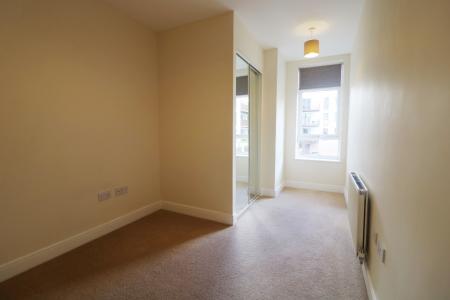 2 bedroom Flat to let in Park Street, Ashford, TN24