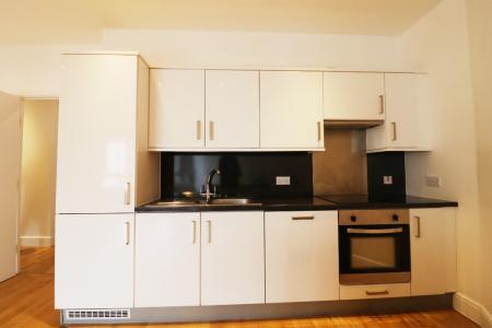 2 bedroom Flat to let in Park Street, Ashford, TN24