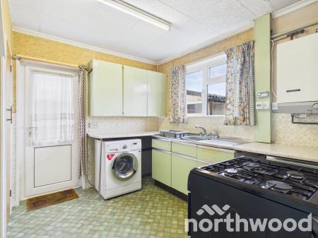 3 bedroom Semi-detached house for sale in Cryol Road, South Ashford, Ashford, TN23