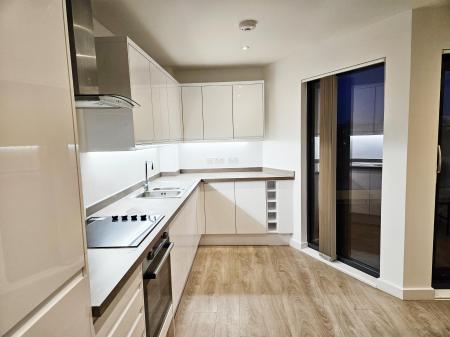 2 bedroom Flat to let in Hampton Place, Ashford, TN23