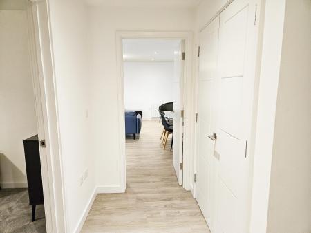 2 bedroom Flat to let in Hampton Place, Ashford, TN23