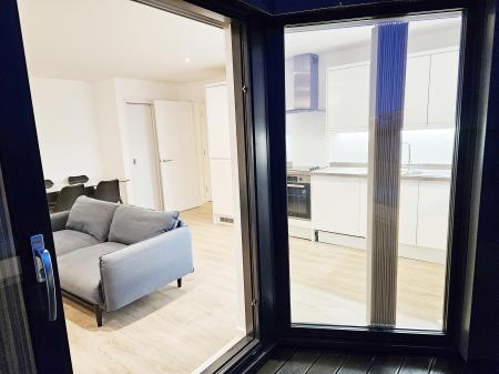 2 bedroom Flat to let in Hampton Place, Ashford, TN23