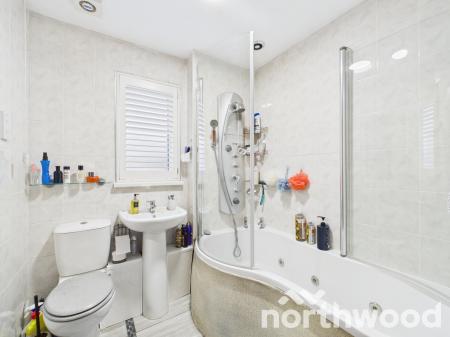 3 bedroom Semi-detached house for sale in Grasslands, Singleton, Ashford, TN23