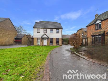 2 bedroom Semi-detached house for sale in Old Orchard, Singleton, Ashford, TN23