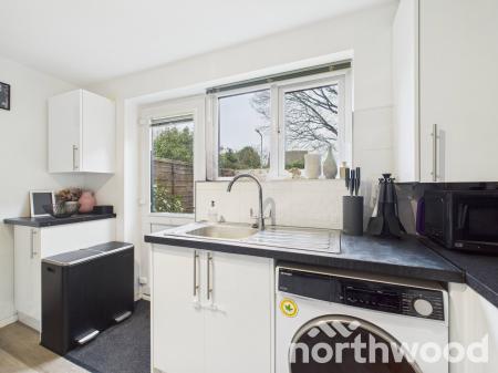 2 bedroom Semi-detached house for sale in Old Orchard, Singleton, Ashford, TN23