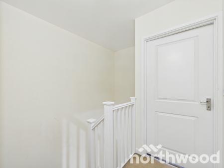 4 bedroom Town house for sale in Campion Close, Ashford, TN25