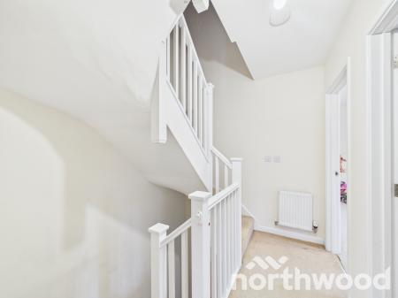 4 bedroom Town house for sale in Campion Close, Ashford, TN25