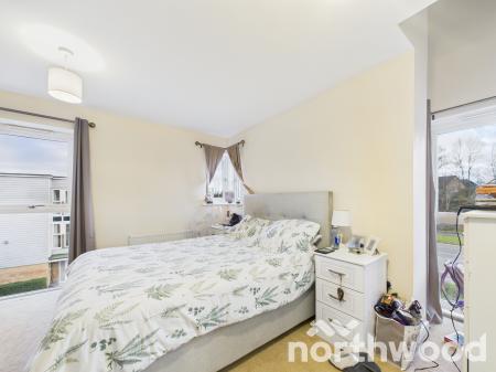 4 bedroom Town house for sale in Campion Close, Ashford, TN25