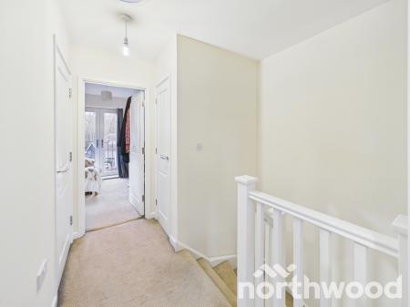 4 bedroom Town house for sale in Campion Close, Ashford, TN25