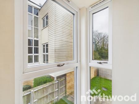 4 bedroom Town house for sale in Campion Close, Ashford, TN25