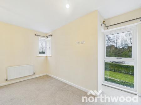 4 bedroom Town house for sale in Campion Close, Ashford, TN25