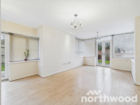 4 bedroom Town house for sale in Campion Close, Ashford, TN25