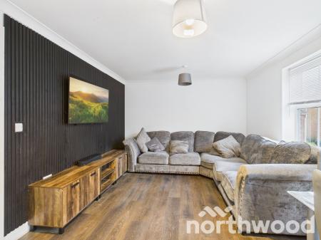 2 bedroom Flat for sale in Swaffer Way, Singleton, Ashford, TN23