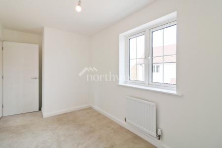 4 bedroom Detached house to let in Kestrel Drive, Finberry, Ashford, TN25