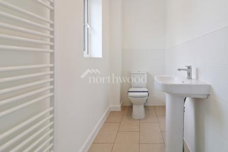 4 bedroom Detached house to let in Kestrel Drive, Finberry, Ashford, TN25