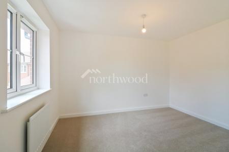 4 bedroom Detached house to let in Kestrel Drive, Finberry, Ashford, TN25