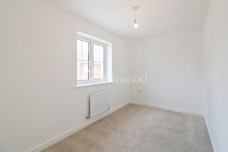 4 bedroom Detached house to let in Kestrel Drive, Finberry, Ashford, TN25