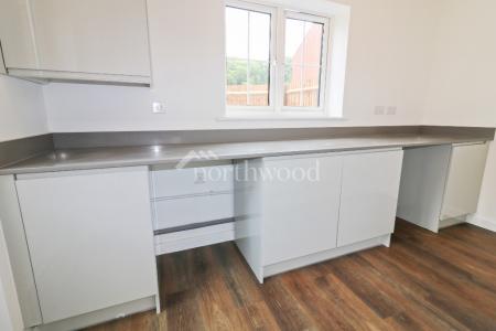 4 bedroom Detached house for sale in Kestrel Drive, Finberry, Ashford, TN25