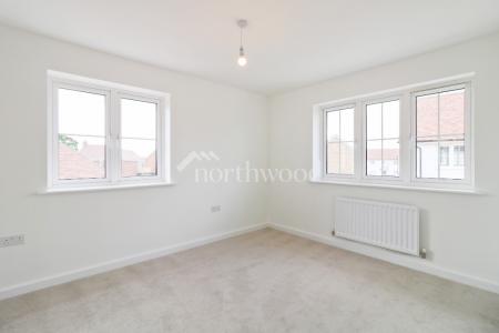 4 bedroom Detached house for sale in Kestrel Drive, Finberry, Ashford, TN25