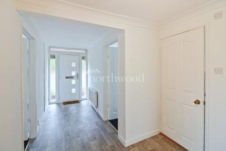 5 bedroom Detached house for sale in Swan Lane, Sellindge, TN25