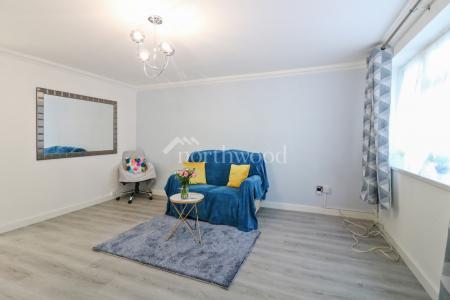 3 bedroom Terraced House to let in Cheviot Way, Ashford, TN24