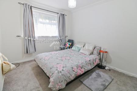 3 bedroom Terraced House to let in Cheviot Way, Ashford, TN24