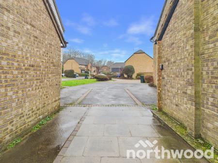 2 bedroom Terraced House for sale in Old Orchard, Singleton, Ashford, TN23